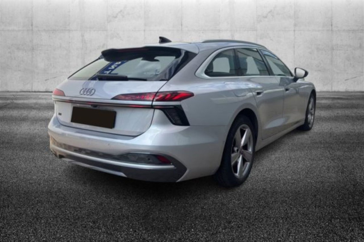 Audi A6 Avant 40 2.0 TDI S tronic Business Plus (2)