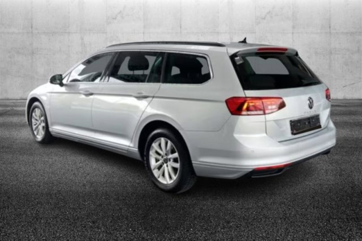 Volkswagen Passat Variant 2.0 TDI SCR 122 CV EVO DSG Business (2)