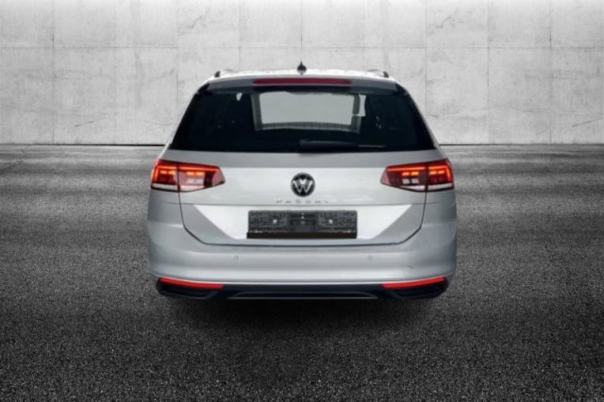 Volkswagen Passat Variant 2.0 TDI SCR 122 CV EVO DSG Business (4)