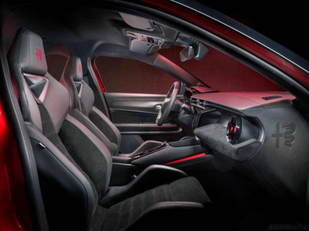 Alfa Romeo Junior 1.2 ibrida Q4 Sprint 145cv edct6 (7)