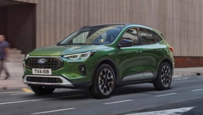 Ford Kuga 2.5 Plug In Hybrid 225 CV CVT 2WD ST-Line (2)