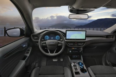 Ford Kuga 2.5 Plug In Hybrid 225 CV CVT 2WD ST-Line (8)