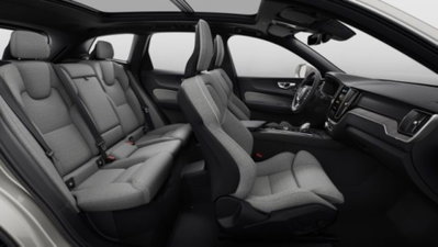Volvo XC60 T6 Recharge AWD Plug-in Hybrid automatico Essential nuova