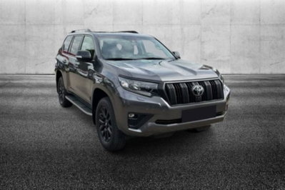 Toyota Land Cruiser 5p 2.8 d-4d Executive auto (2)