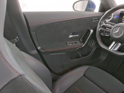 Mercedes-Benz CLA 200 d Automatic Premium (2)