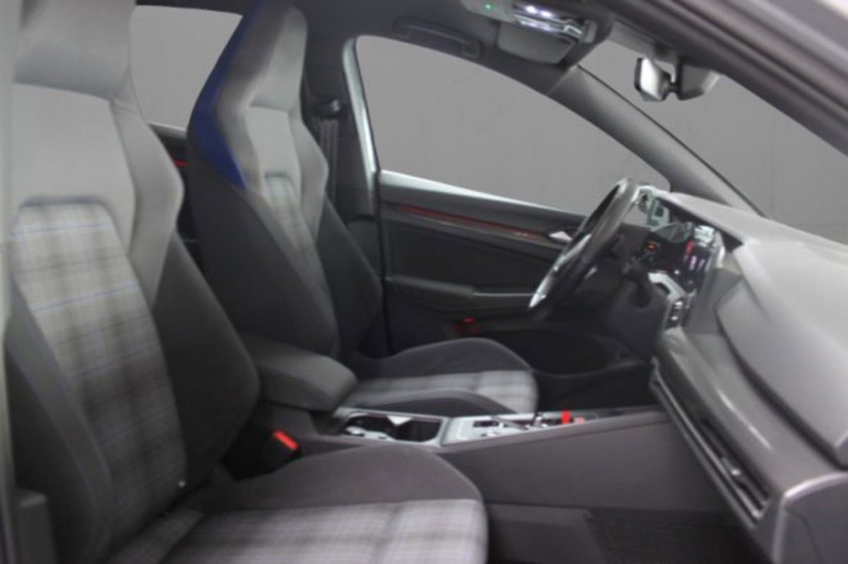 Volkswagen Golf 1.4 GTE DSG Plug-In Hybrid (7)