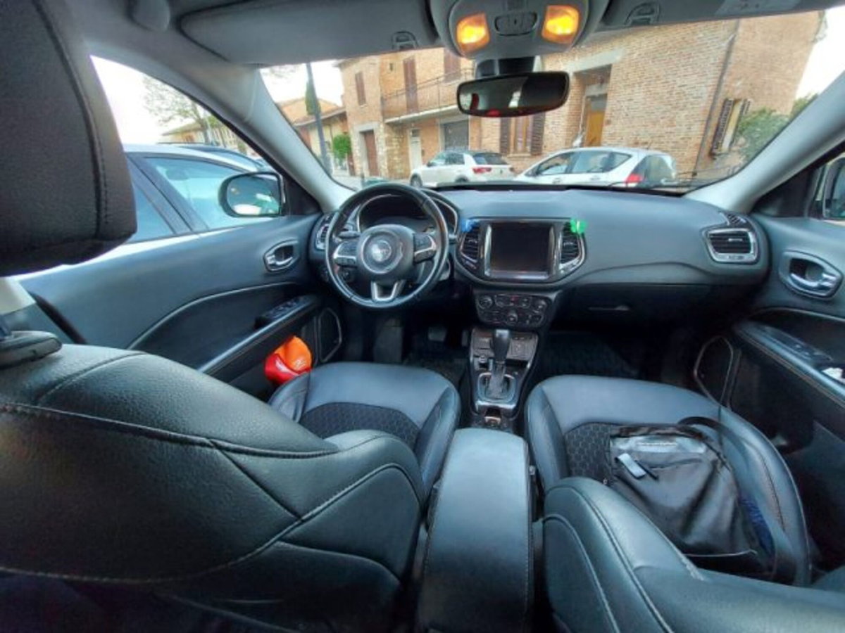 Jeep Compass 1.3 T4 190CV PHEV AT6 4xe Business Plus (7)