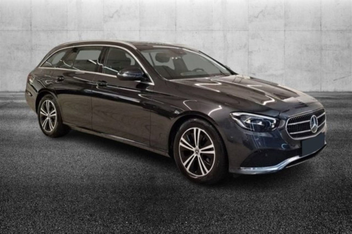 Mercedes-Benz Classe E Station Wagon 220 d Mild hybrid Auto Sport (2)
