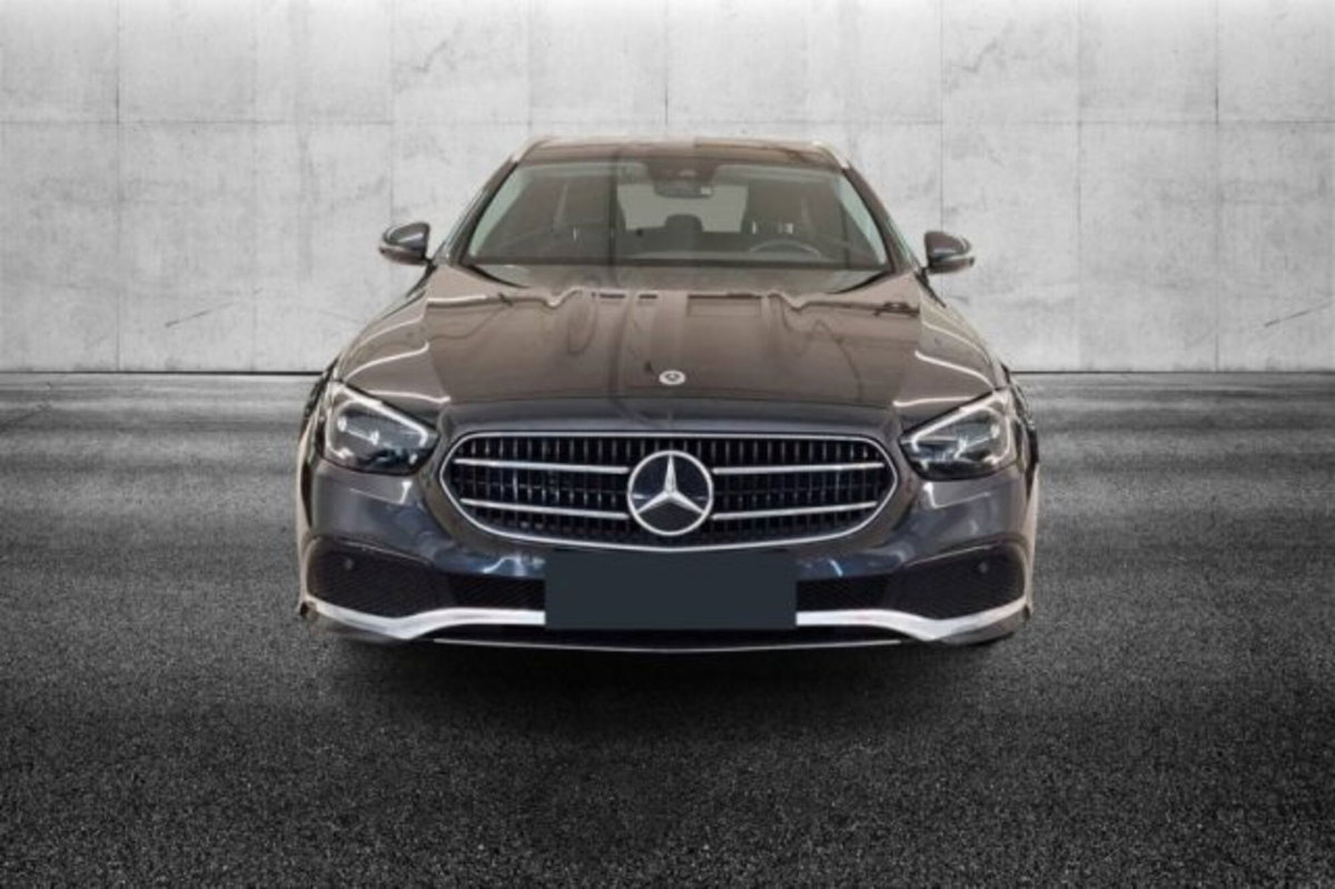 Mercedes-Benz Classe E Station Wagon 220 d Mild hybrid Auto Sport (5)