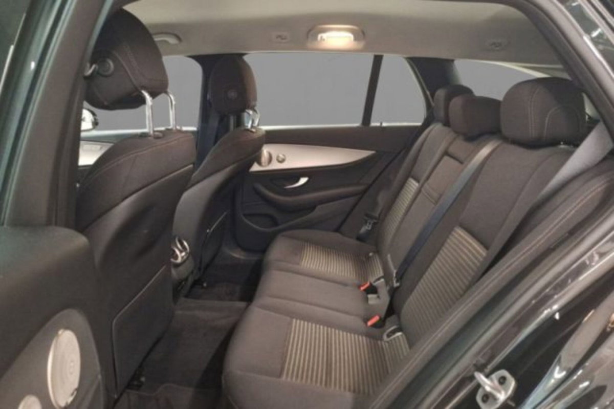 Mercedes-Benz Classe E Station Wagon 220 d Mild hybrid Auto Sport (8)