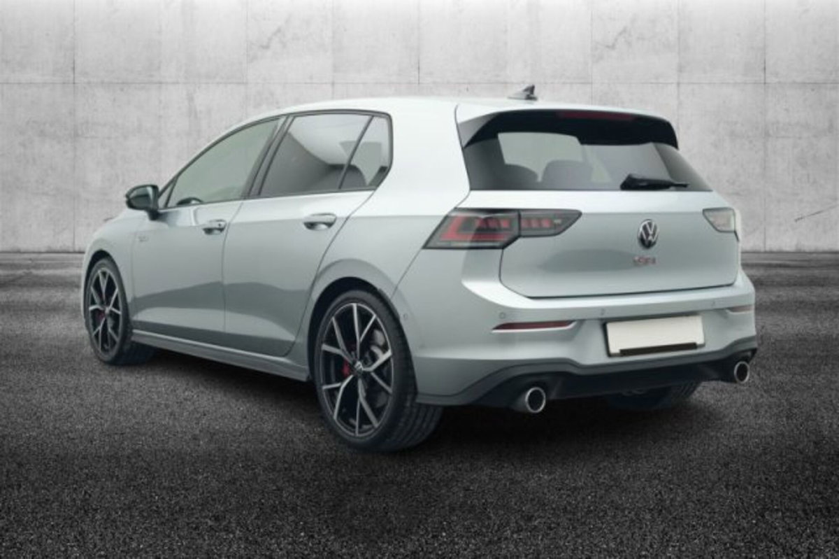 Volkswagen Golf 2.0 tsi GTI 265cv dsg (3)