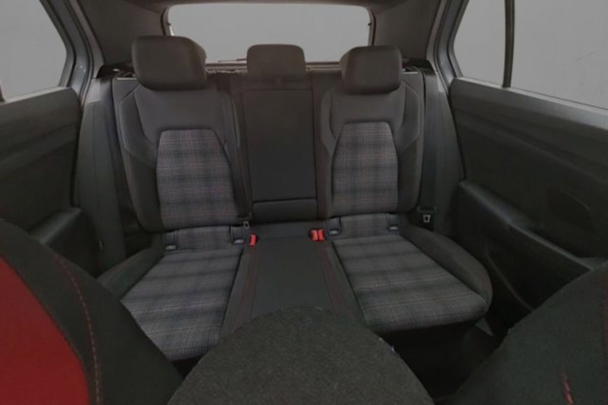 Volkswagen Golf 2.0 tsi GTI 265cv dsg (8)
