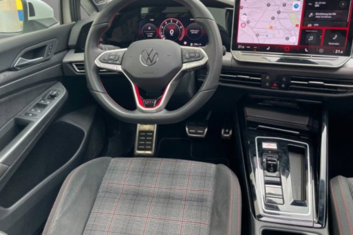 Volkswagen Golf 2.0 tsi GTI 265cv dsg (6)