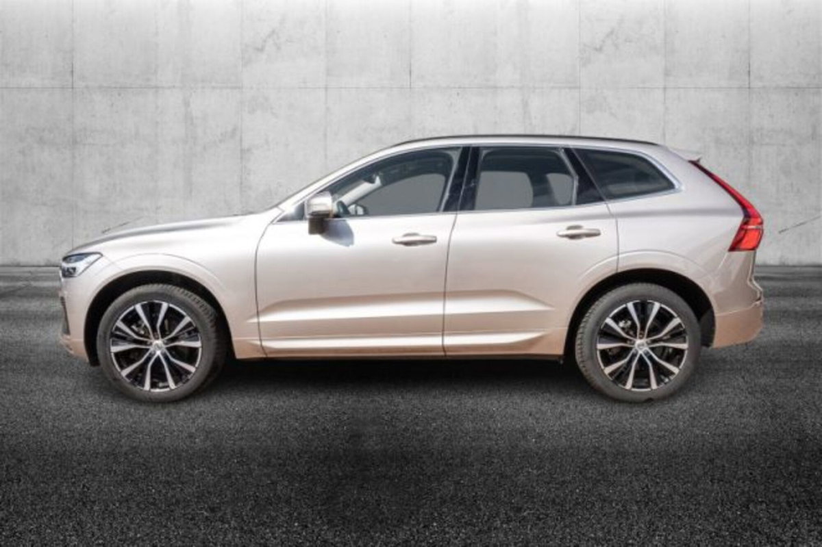 Volvo XC60 B4 automatico Core (3)