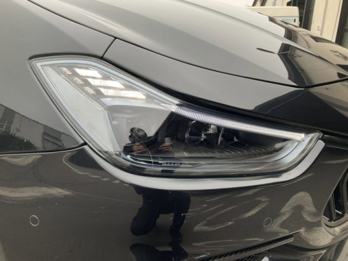 Maserati Ghibli Ghibli V8 580 CV Trofeo (4)