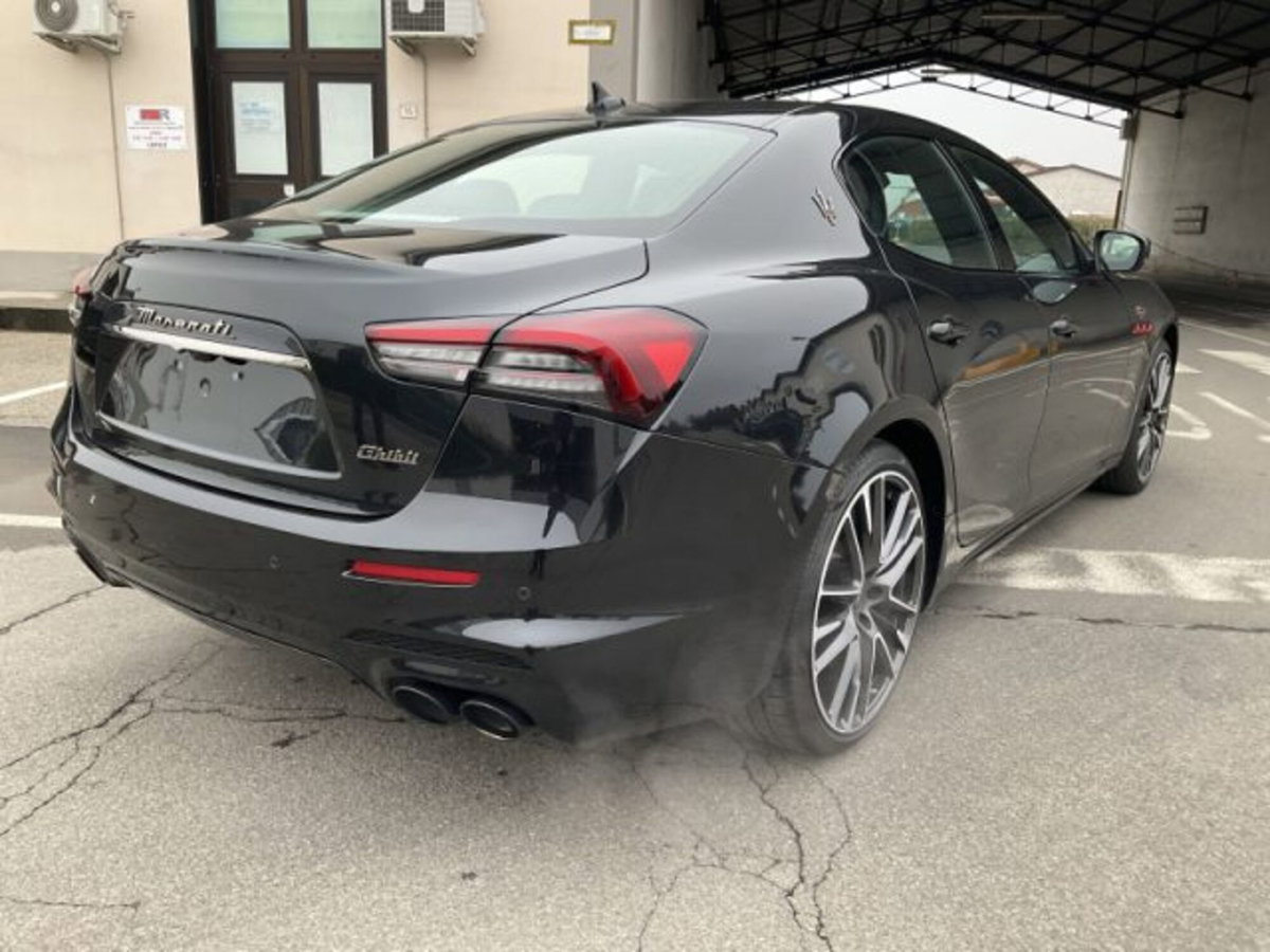 Maserati Ghibli Ghibli V8 580 CV Trofeo (6)