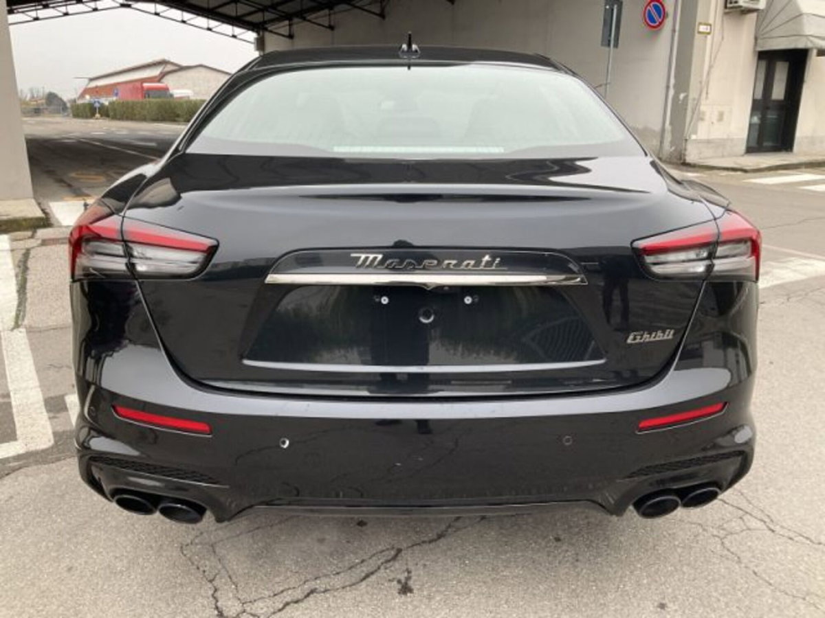 Maserati Ghibli Ghibli V8 580 CV Trofeo (7)