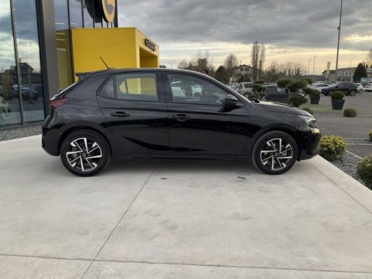 Opel Corsa 1.2 100 CV GS Line (5)