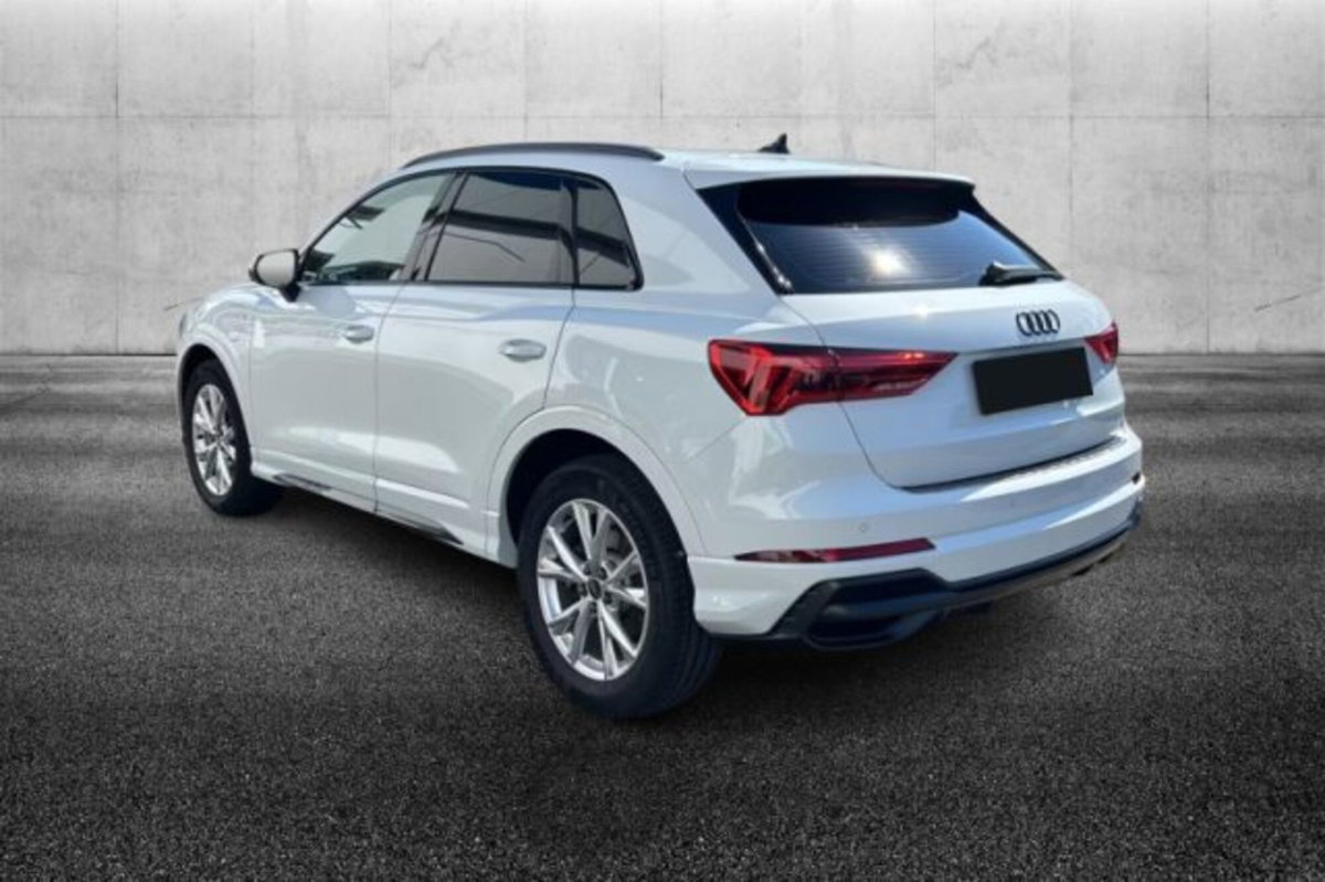 Audi Q3 45 TFSI e S tronic S line edition (2)