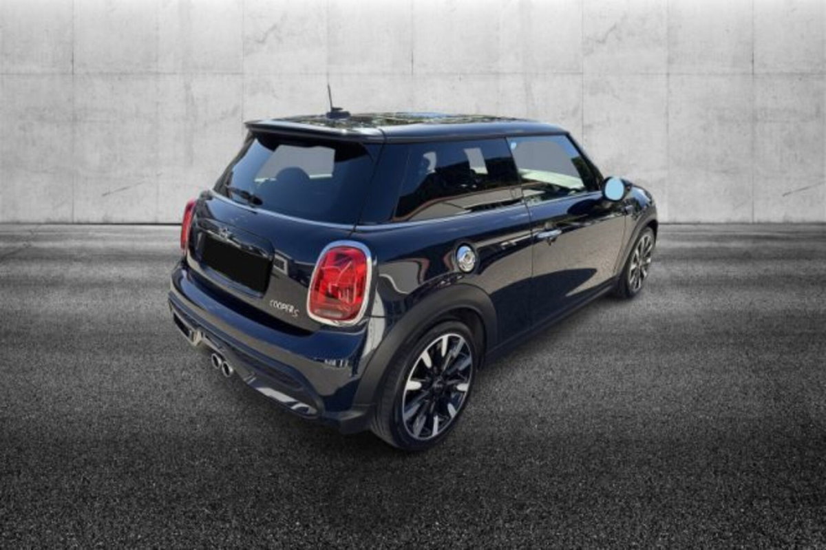 MINI Mini 2.0 Cooper S Yours (2)