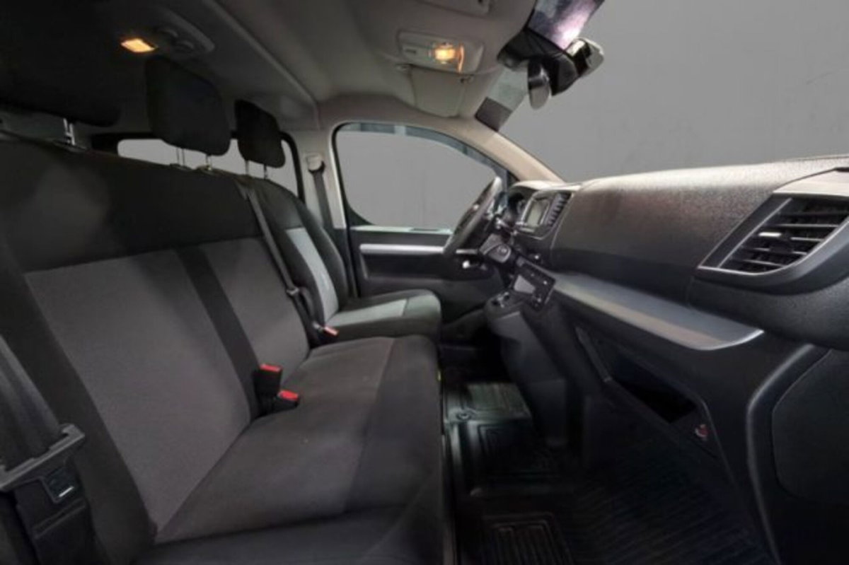 Toyota Proace Verso Verso 1.5D L0 D Luxury (8)