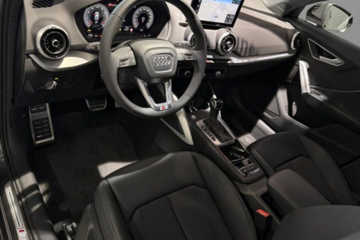 Audi Q2 Q2 35 TFSI S tronic S line Edition (6)