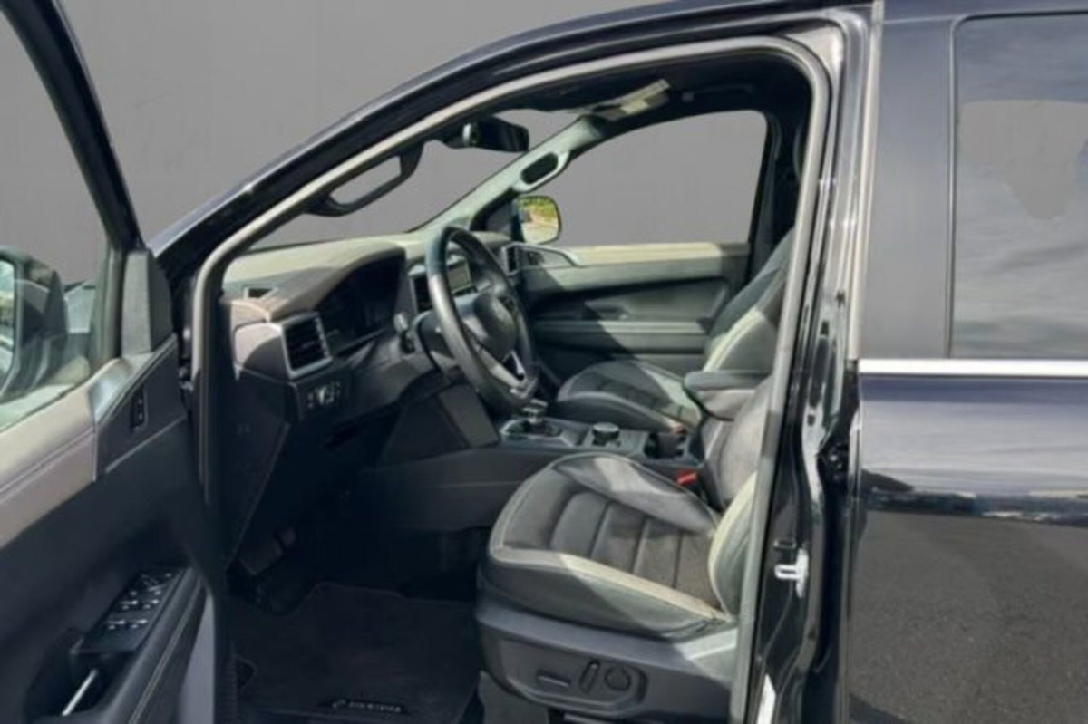 Volkswagen Amarok 3.0 tdi V6 Aventura 4motion auto (8)