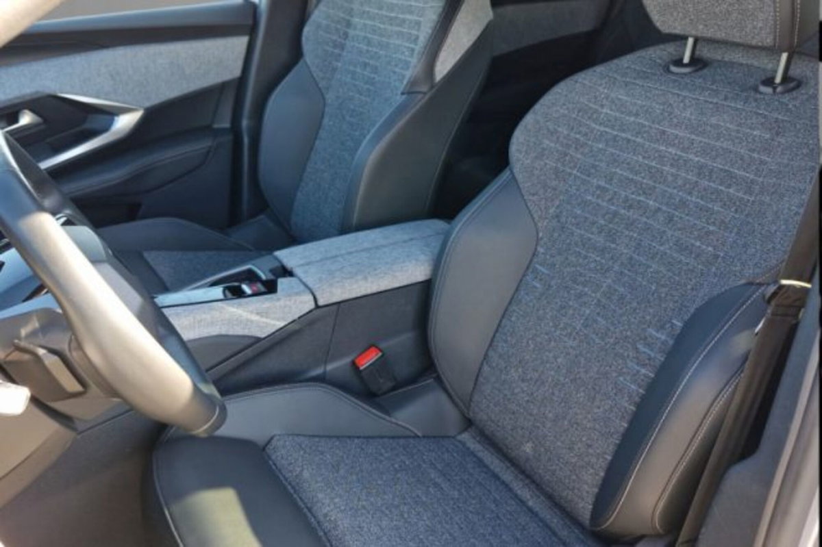 Peugeot 5008 1.2 hybrid Allure 145cv 7p.ti e-dcs6 (5)