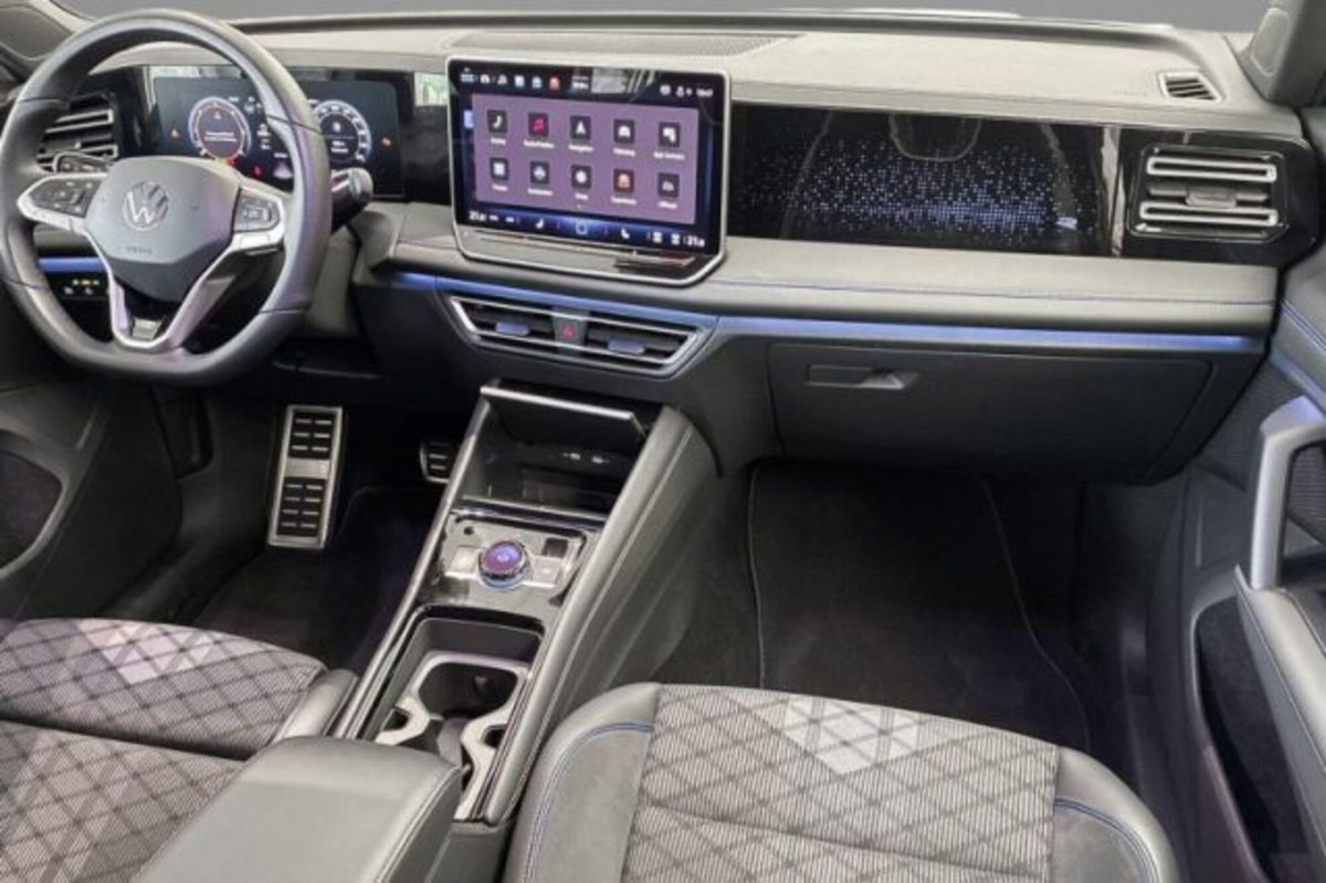 Volkswagen Tiguan 2.0 tdi R-Line 4motion 193cv dsg (3)