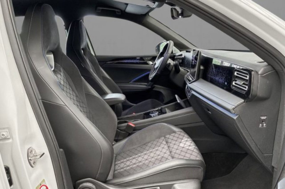 Volkswagen Tiguan 2.0 tdi R-Line 4motion 193cv dsg (4)