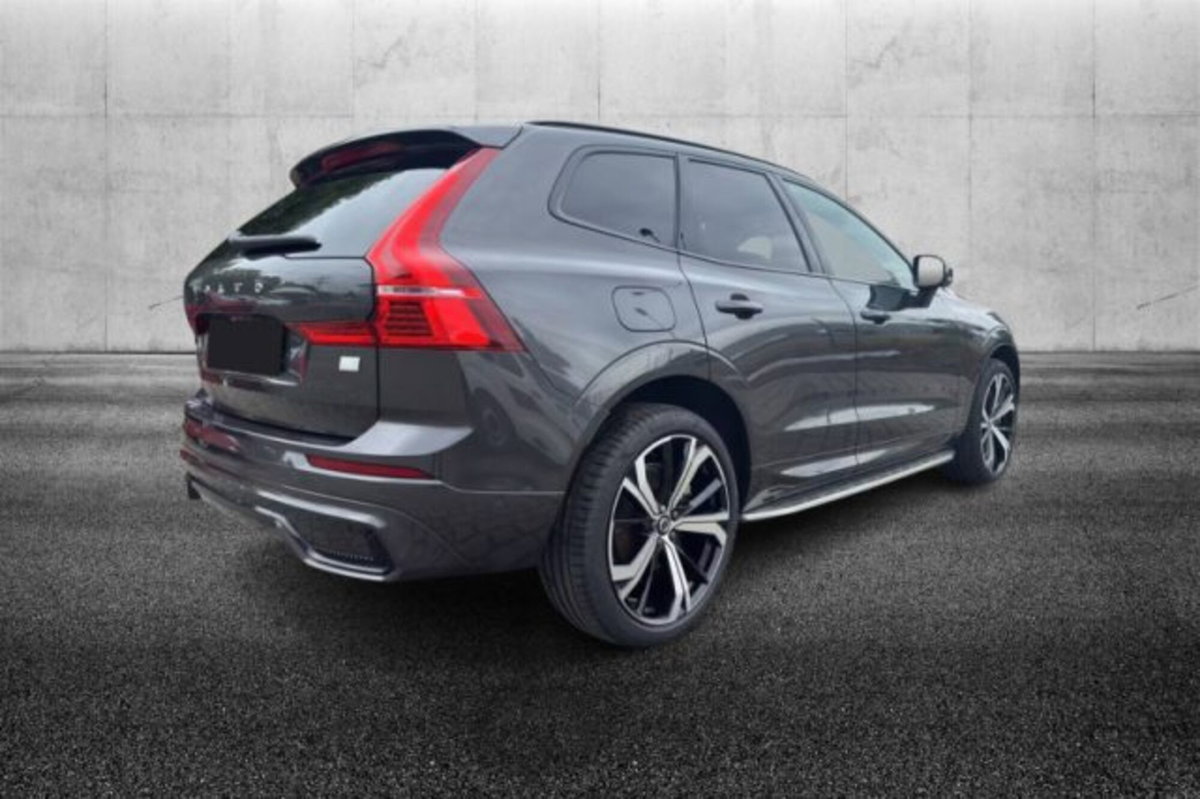 Volvo XC60 T6 Recharge AWD Plug-in Hybrid R-design (3)