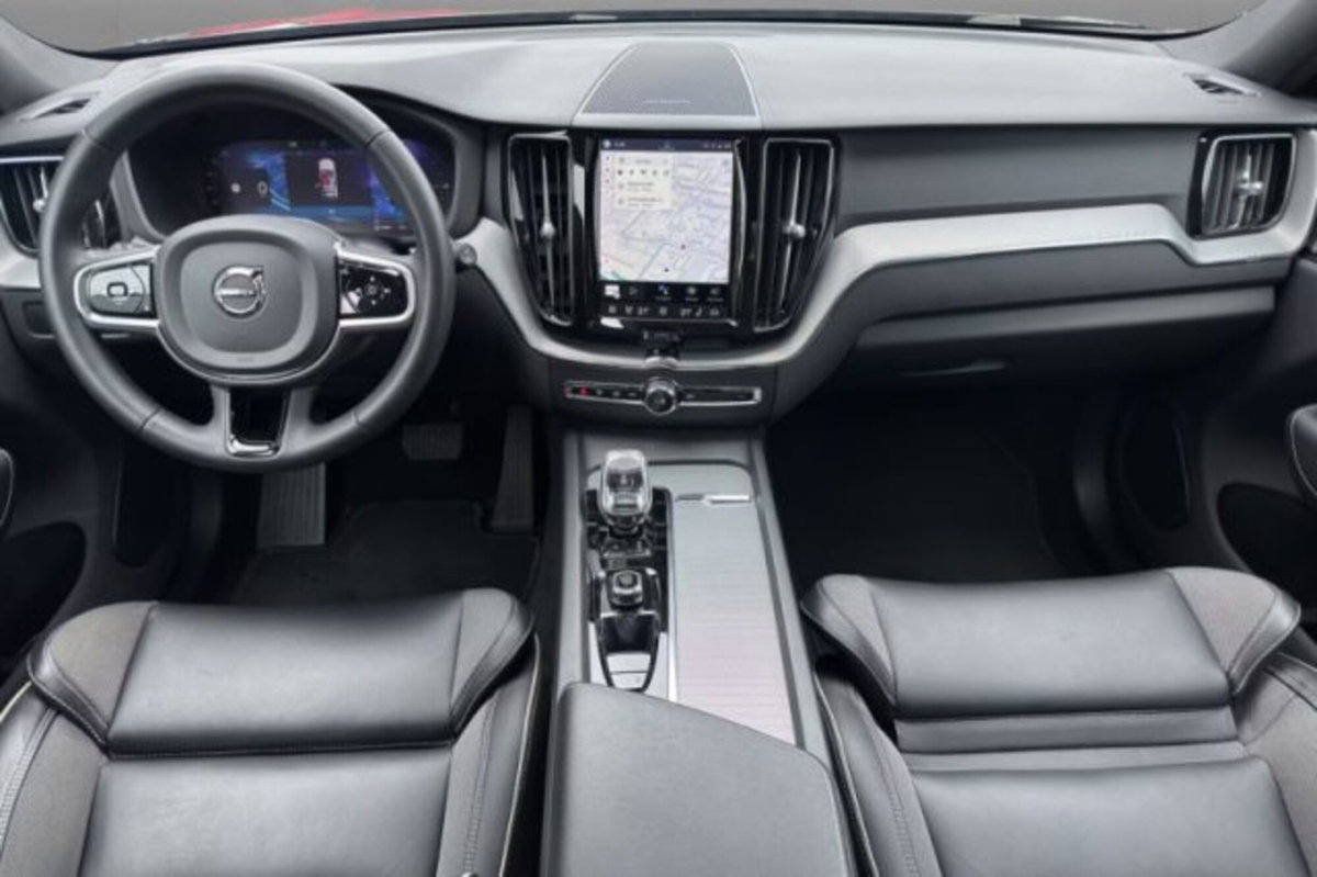 Volvo XC60 T6 Recharge AWD Plug-in Hybrid R-design (5)