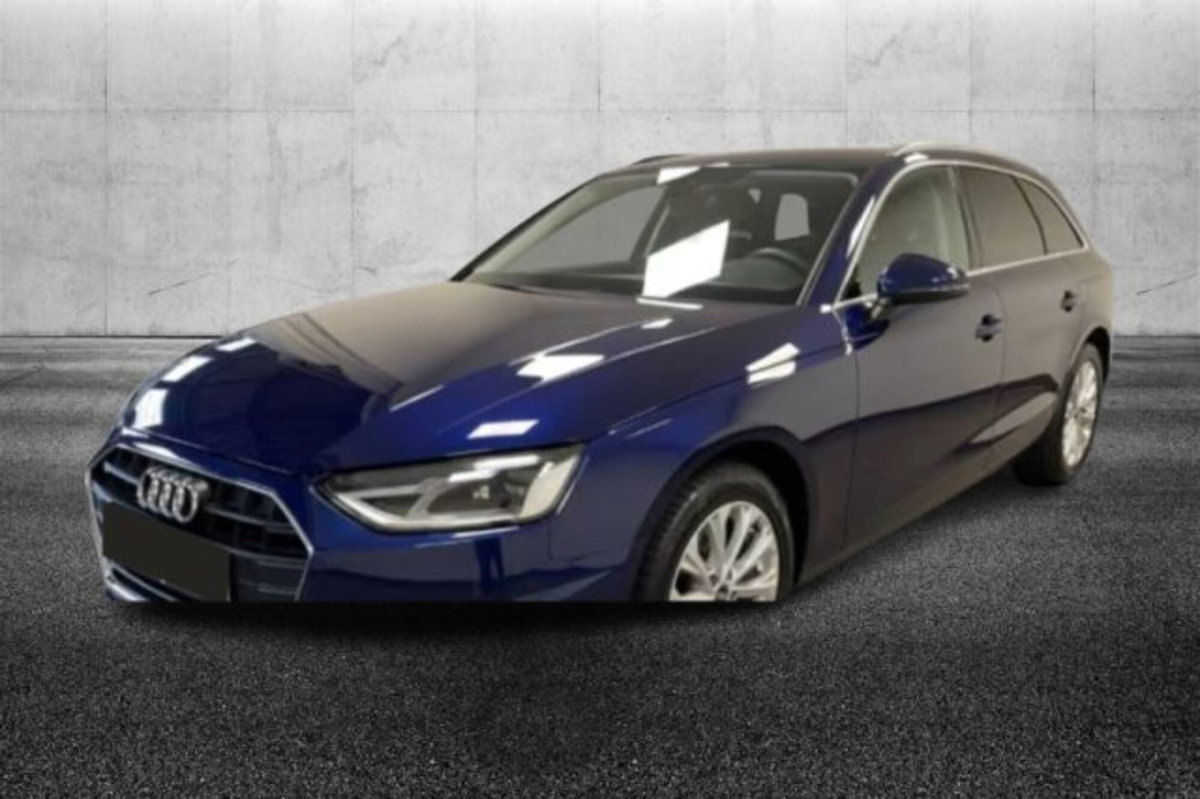 Audi A4 Avant 30 TDI/136 CV S tronic S line edition