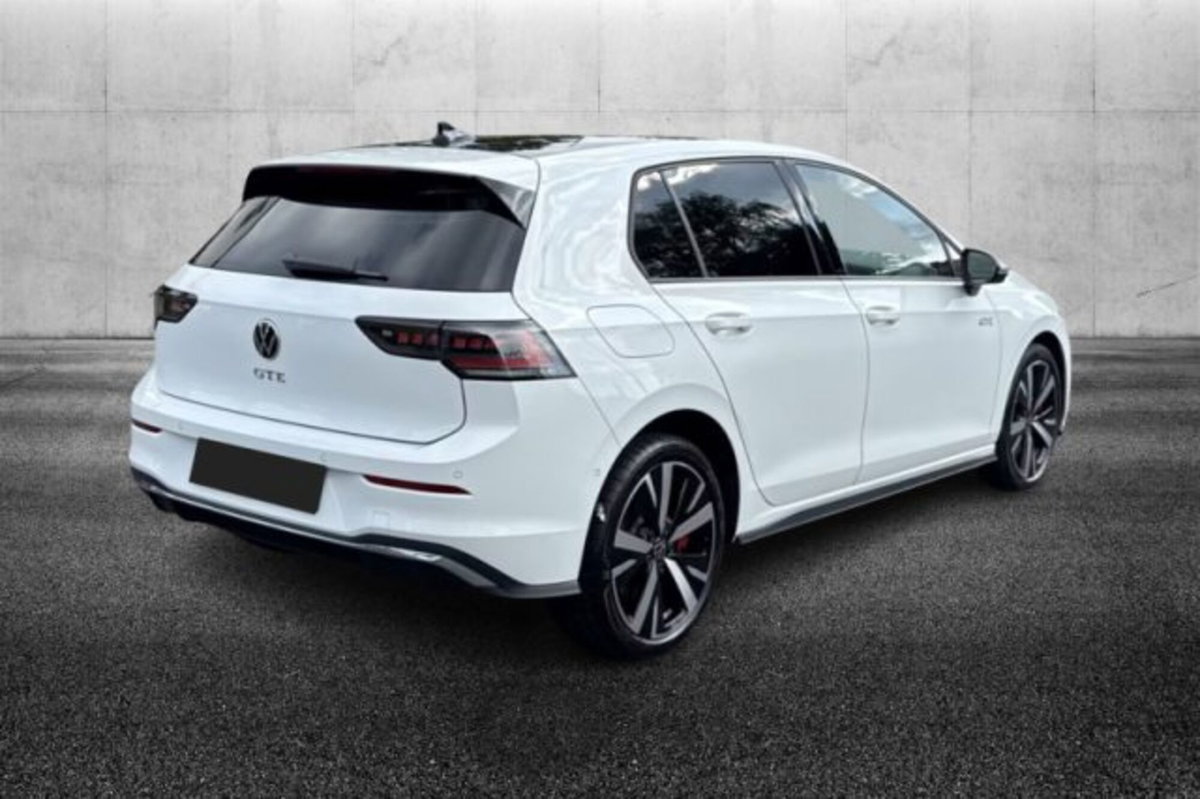 Volkswagen Golf 1.5 tsi ehybrid GTE 272cv dsg (2)