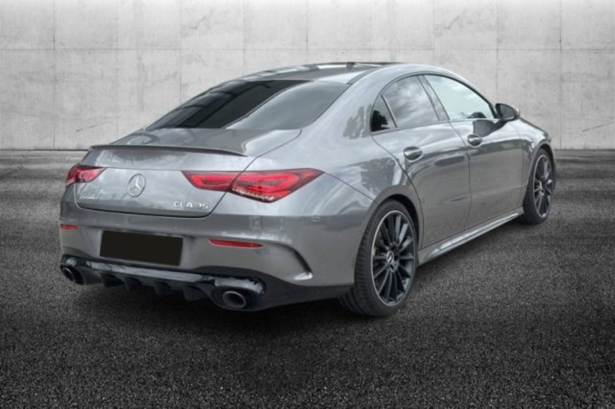 Mercedes-Benz CLA 35 AMG 4Matic (3)