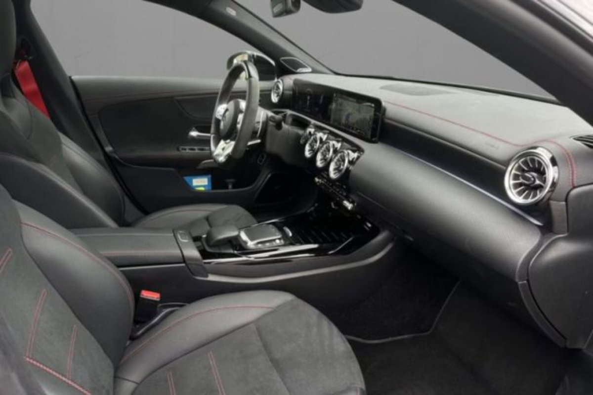 Mercedes-Benz CLA 35 AMG 4Matic (5)