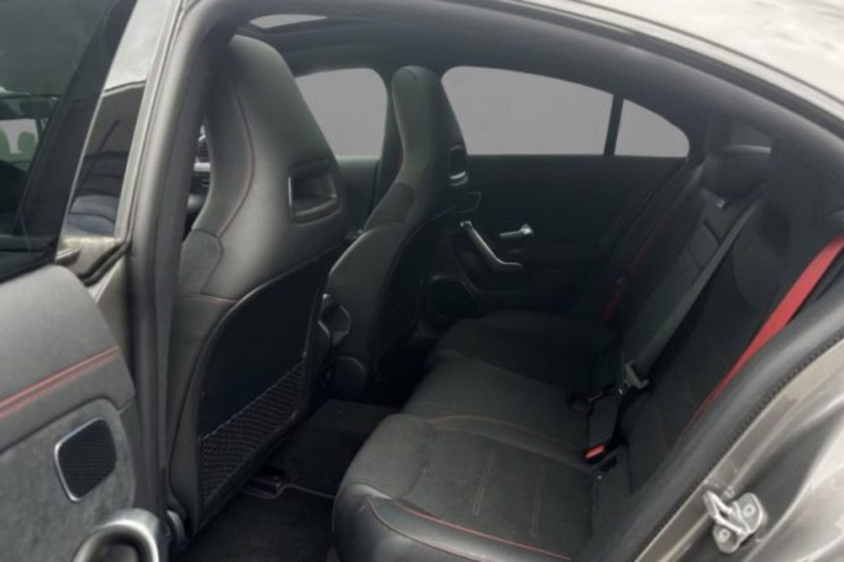 Mercedes-Benz CLA 35 AMG 4Matic (6)