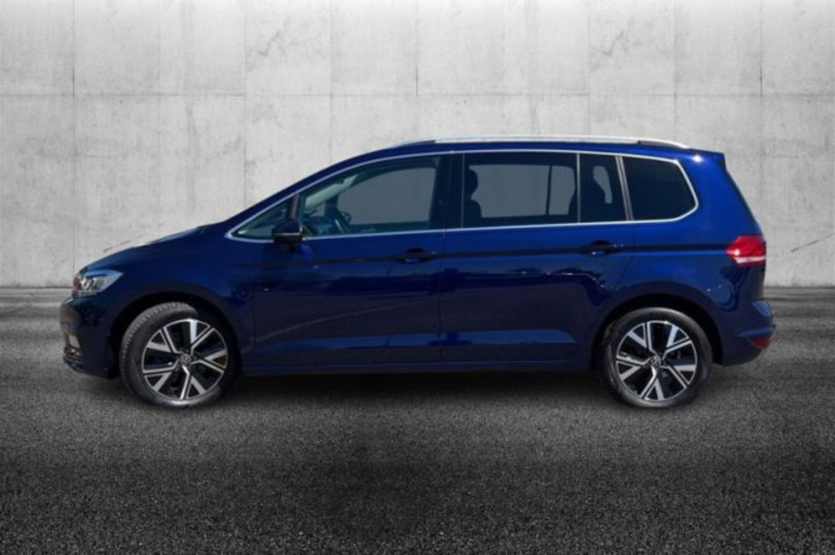 Volkswagen Touran 2.0 TDI 150 CV SCR DSG Executive BlueMotion Tech. (3)