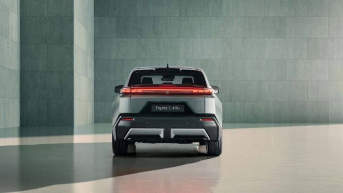 Toyota Toyota C-HR 1.8 hev Icon fwd e-cvt (7)
