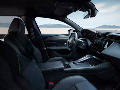 Peugeot 408 1.2 hybrid GT 136cv e-dsc6 nuova