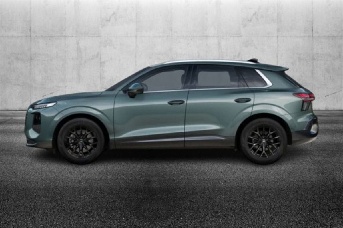 Audi Q3 Sportback 2.0 tfsi S line edition quattro 204cv s-tronic (3)