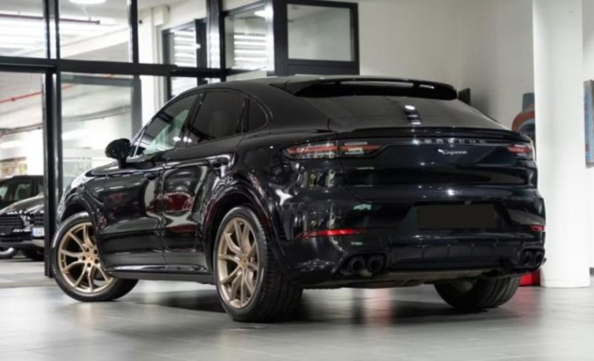 Porsche Cayenne Coupé 3.0 V6 (2)