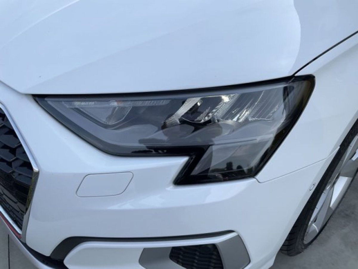 Audi A3 Sportback 35 TFSI S tronic Business Advanced (4)