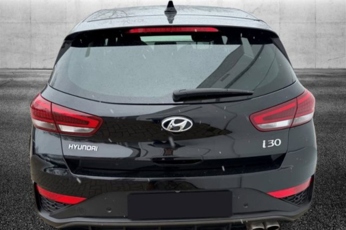 Hyundai i30 Fastback 1.5 T-GDI DCT 48V N-Line (5)