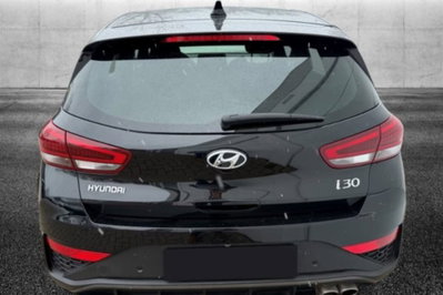 Hyundai i30 Fastback 1.5 T-GDI DCT 48V N-Line (5)