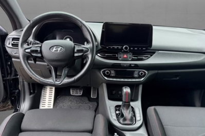 Hyundai i30 Fastback 1.5 T-GDI DCT 48V N-Line (6)