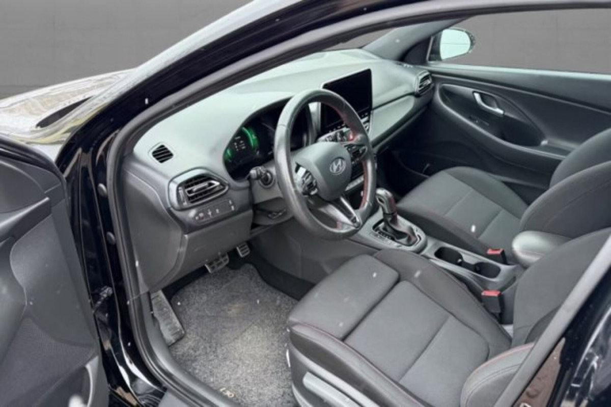 Hyundai i30 Fastback 1.5 T-GDI DCT 48V N-Line (7)