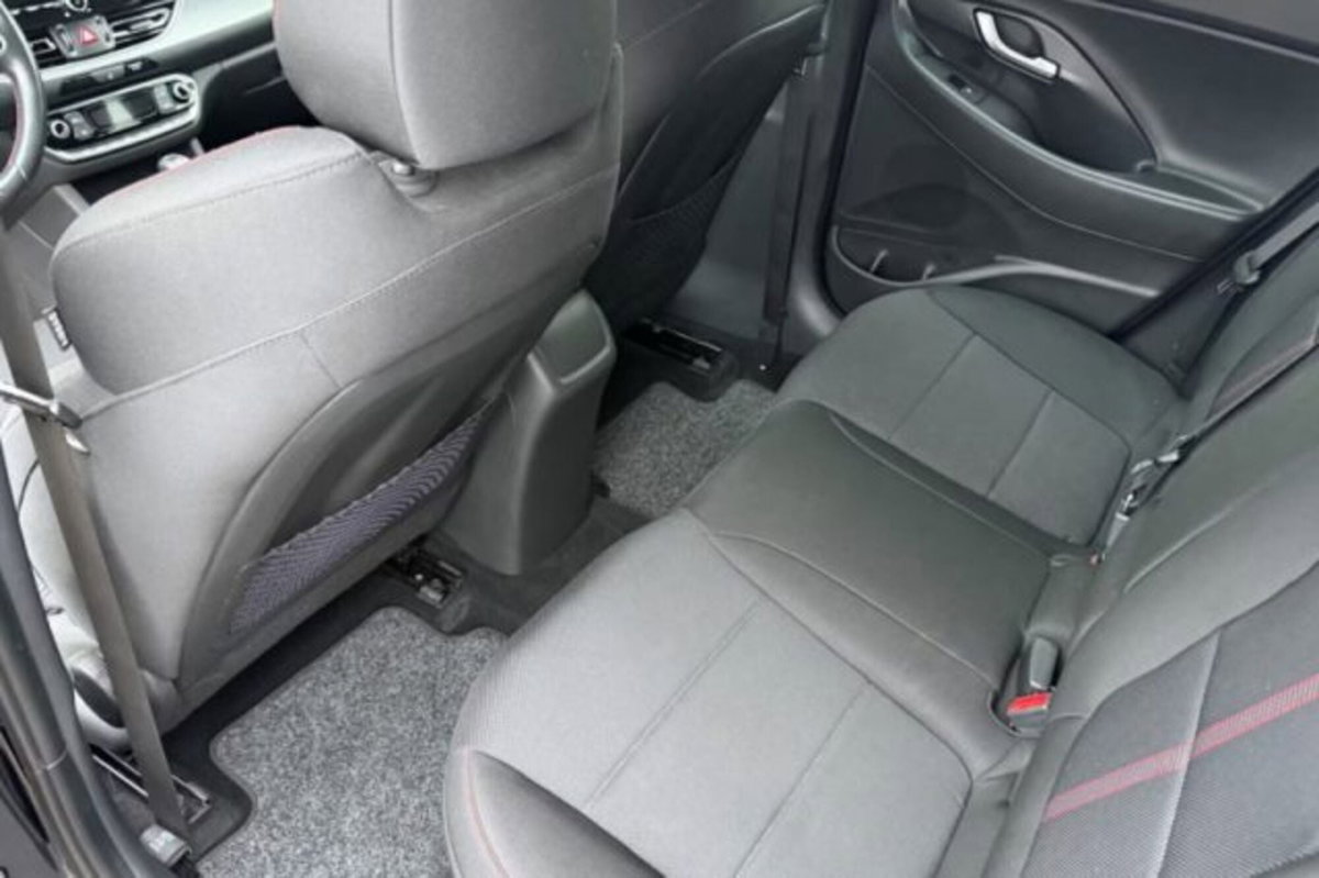 Hyundai i30 Fastback 1.5 T-GDI DCT 48V N-Line (8)