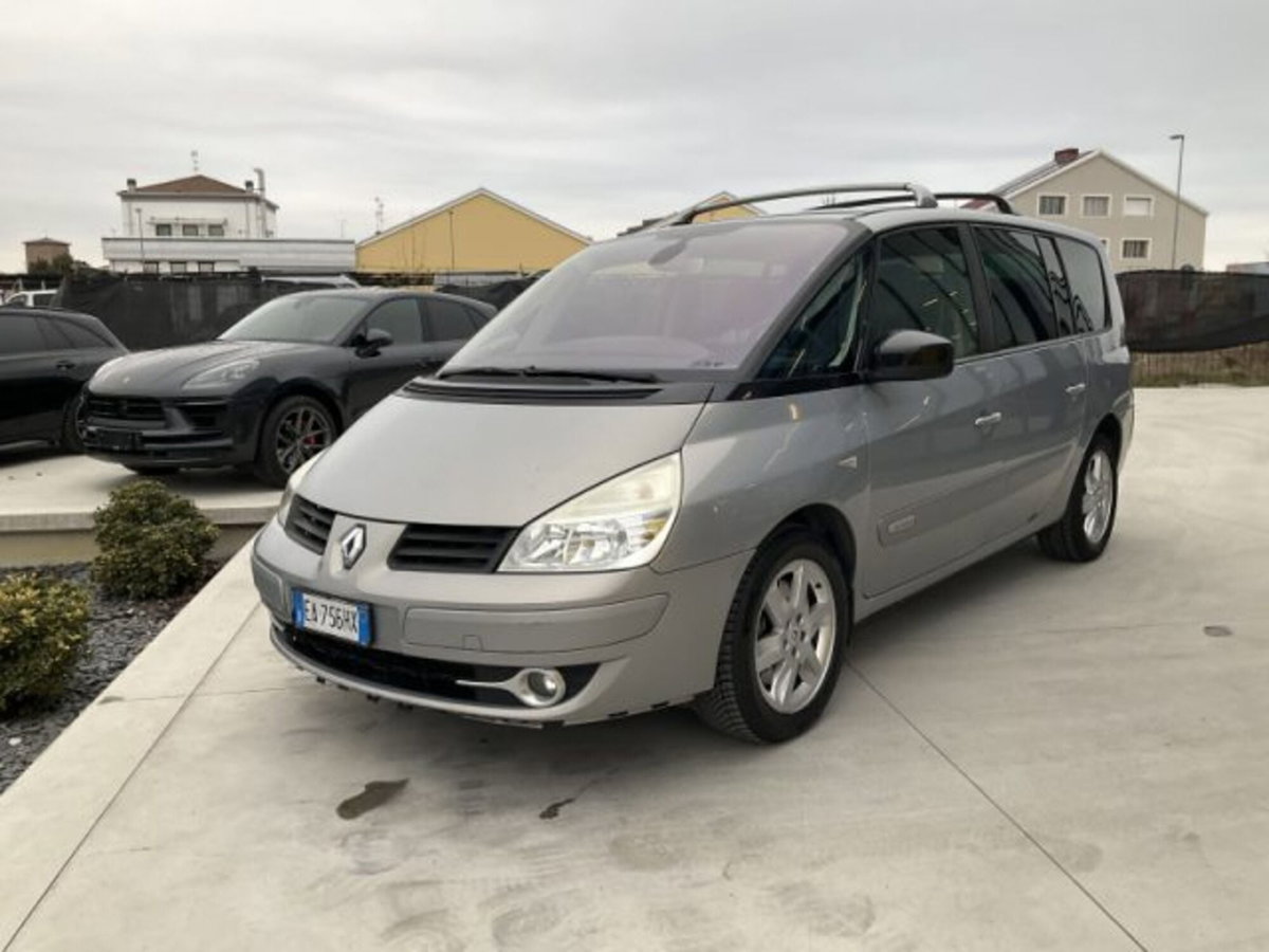 Renault Grand Espace 2.0 dCi 175CV Proactive Initiale (3)