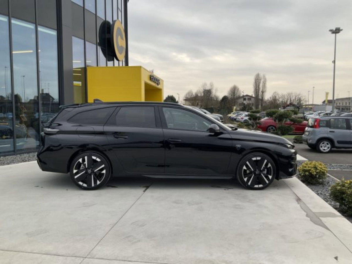 Peugeot 308 SW 1.2 hybrid GT 145cv e-dcs 6 (5)